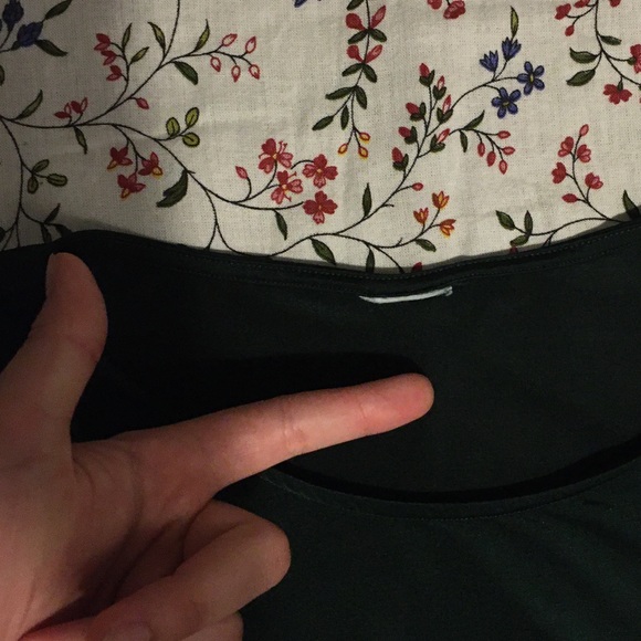 Dark Green Flowy Top w/ Bell Sleeves - Picture 5 of 5